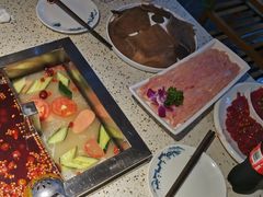 -二荆条·蜀鲜汇城市森林火锅