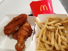 -麦当劳(水坑尾街店)