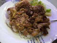 猪脚饭-渝之汇牛肉豌杂面