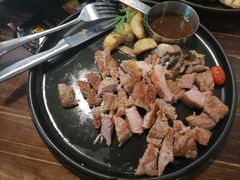 香煎西冷.时令蔬菜及黑椒汁-芭莉与彩虹西餐厅(成都合生汇店)