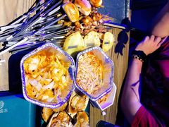 -以串成名·音乐烤吧(曹路恒越荣欣店)