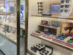 -世纪大明眼镜·林德伯格·蔡司官方授权店(武昌旗舰店)