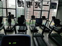 -一兆韦德健身(浦东万达会所)