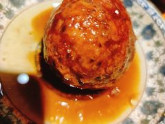 咸蛋黄狮子头-老外婆本帮面(塔城路店)