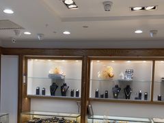 -品真阁华夏典当行(四通桥店)