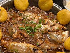鱼锅饼子-五谷丰登农家院·地道胶东菜·海鲜烧烤(威海店)