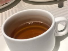 没洗干净的茶渍-广州塔卢特斯法国旋转餐厅