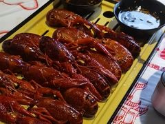 -肥肥虾庄·金牌油焖大虾(汉街SKP店)