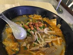 肥肠螺蛳粉-怂猫抓子·成都冒烤鸭