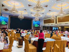 -东豪园林海鲜酒家(南港路辅路店)