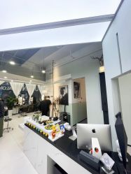 -U·NI SALON 造型
