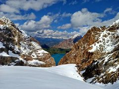 -天山神秘大峡谷