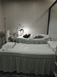 -苗方清颜专业祛痘·皮肤管理