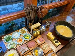 -银米·云南传统过桥米线(双廊黑金冠店)
