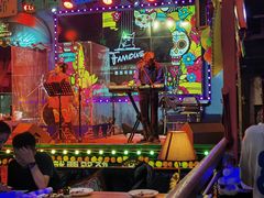 -Famous肥猫墨西哥音乐餐吧(五棵松华熙LIVE店)