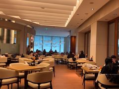 -怡咖啡海鲜自助餐厅(浦东香格里拉店)