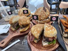 -Burger Double汉堡双倍