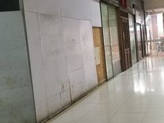 店内环境-东方巴黎购物广场