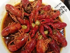 -龙巢盱眙龙虾·牛蛙·烧烤宵夜(八卦岭店)