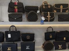 -六六奢品·vintage中古·回收二手奢侈品包包手表首饰(环球港店)