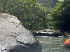 -雅鲁激流探险漂流