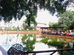 -侯臣咖啡文化村