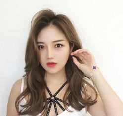 -AYO SALON