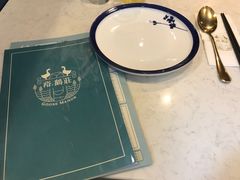 餐具摆设-裕.鹅庄