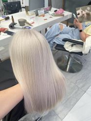 -镁连社·美联社