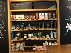 零售区-星巴克(港汇1号办公楼店)