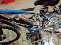 -肖氏修车行(严丰路店)