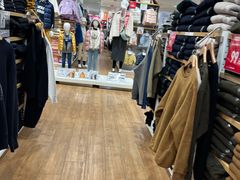 -优衣库(南宁江南万达店)