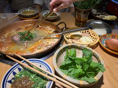-洱火云南酸菜牛肉火锅(石景山当代商城店)