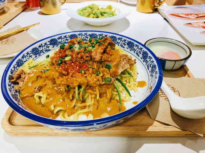 金玡居面馆(德基广场店)-"因为在德基,有时经过这里时还是很期待又一.