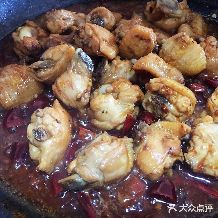 家常菜之香辣美味糯叽叽的红烧鸡翅