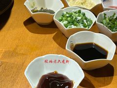 -琥珀老六龙虾(四里河店)