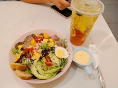 秘制牛肉牛油果沙拉-仁义涵西餐·咖啡(中华巴洛克店)