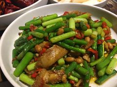 -龙巢盱眙龙虾·牛蛙·烧烤宵夜(八卦岭店)