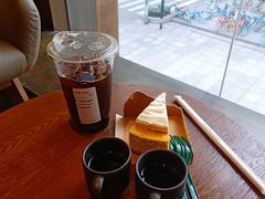 -星巴克臻选(南京艾尚天地店)