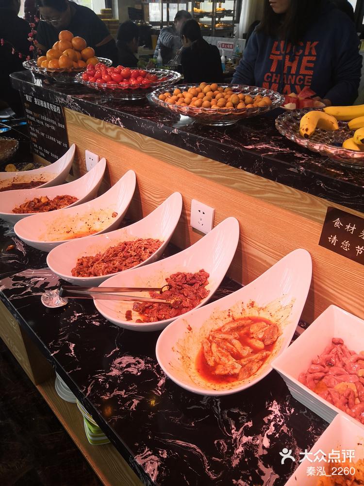 位于门头沟区的火车头烤肉自助餐厅,凭微信-大众点评