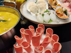 -鲜入唯煮·港式海鲜牛肉火锅(金宝街店)