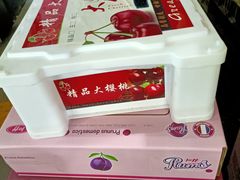 -上海龙吴水胜海发市场