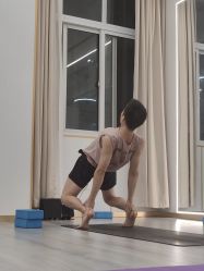 -亚太瑜伽普拉提学院