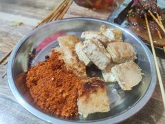 臭豆腐-小云凤热汤丝娃娃
