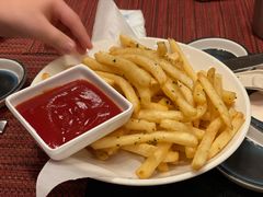 -WOLFGANG PUCK KITCHEN & BAR(迪士尼小镇店)