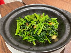 -港丽餐厅(正大店)