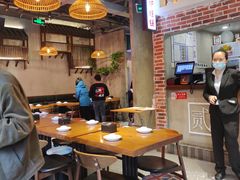 大堂-炉小二铜锅牛蛙•川湘菜(三里屯店)