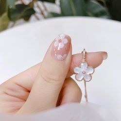 -悦指间美甲美睫