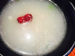 滋补参鸡汤-鑫日千里马朝鲜族小馆(总店)