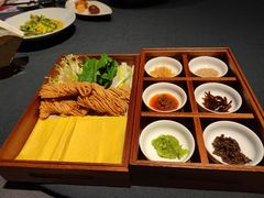 -鲁采LU STYLE(新天地店)